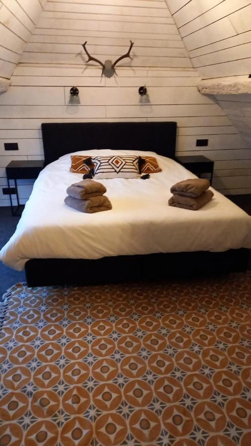 Peter House Bed and Breakfast Nijvel Buitenkant foto