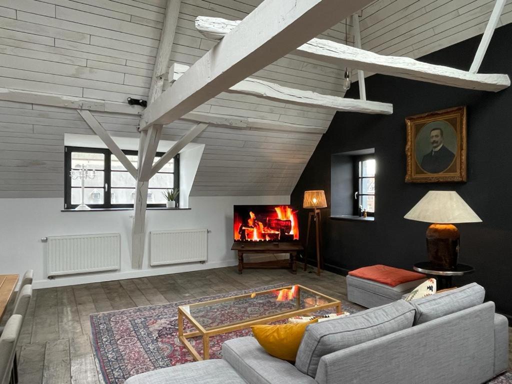 Peter House Bed and Breakfast Nijvel Buitenkant foto
